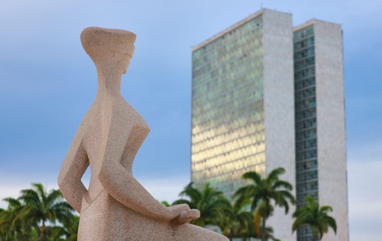 STF: não cabe suspender ações sobre revisão de benefício com base em regra mais favorável