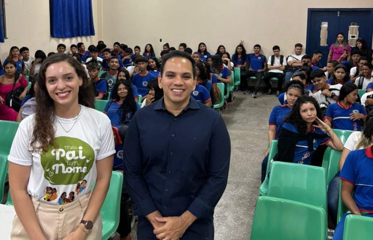 Em Tefé, DPE realiza palestra sobre o projeto “Meu Pai Tem Nome” voltada a estudantes do ensino médio