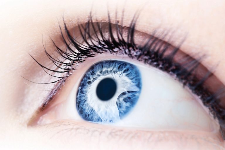 Obrigada a cumprir tarefa incompatível com visão monocular, operadora de máquinas deve ser indenizada