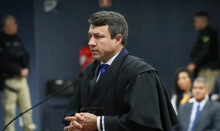 Documento achado na casa de Torres era “minuta do Google”, diz defesa