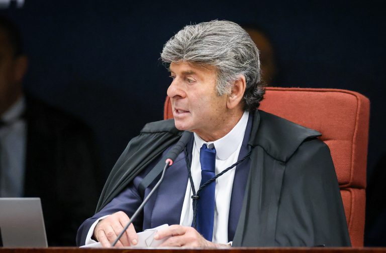 Fux: juiz deve se afastar do clamor social e ter humildade para absolver na dúvida