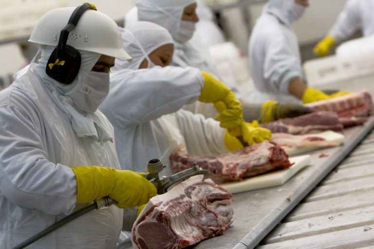 Justiça do Trabalho condena empresa do setor alimentício por rejeitar atestados médicos de empregados