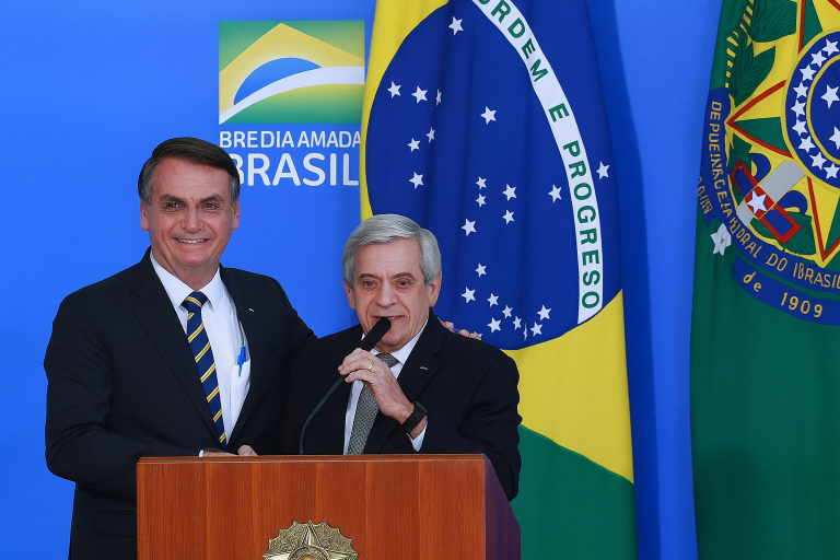 Heleno se distanciou de Bolsonaro e não sabia de golpe, diz advogado