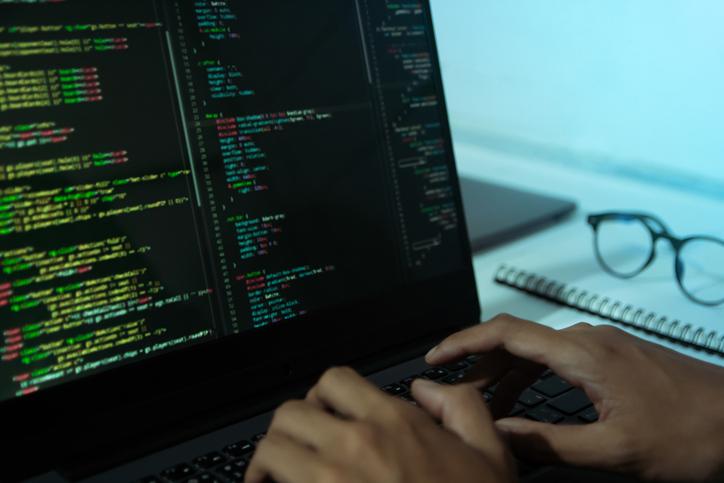 Telefônica deve pagar R$ 1,5 milhão a analista por criação de softwares