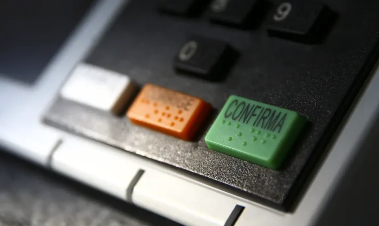 Bolsonaro e aliados ficarão inelegíveis por oito anos