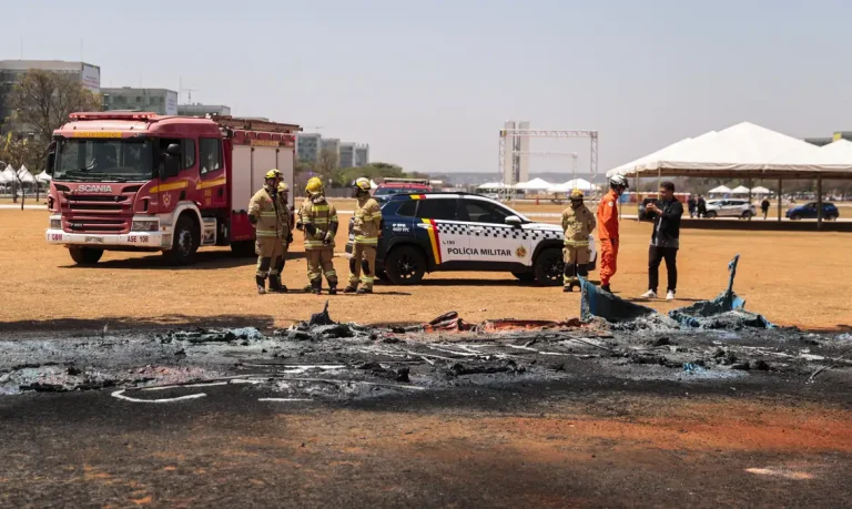Polícia prende suspeito de incendiar banheiros químicos na Esplanada
