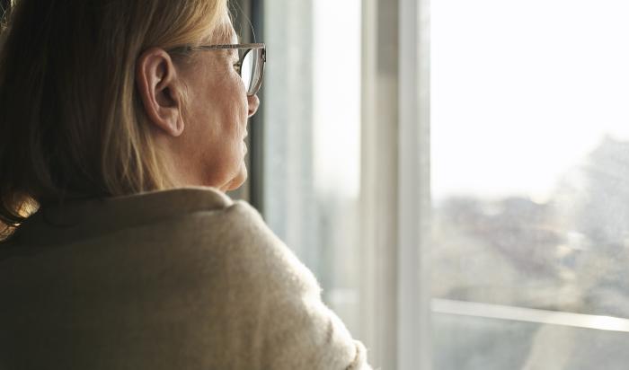 União deverá indenizar aposentada por inclusão indevida em ação trabalhista