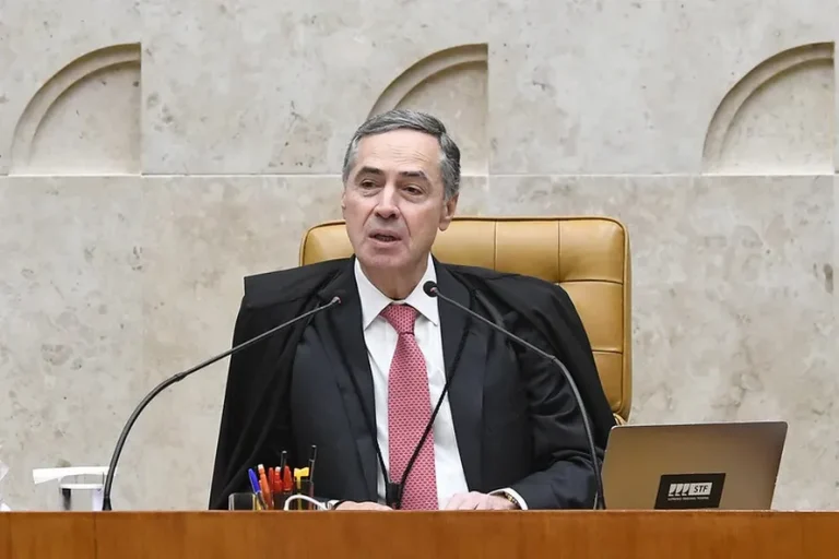 Barroso pede retomada do julgamento sobre descriminalização do aborto