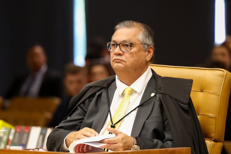 STF restabelece critérios do CFM para atendimento médico a adolescentes trans