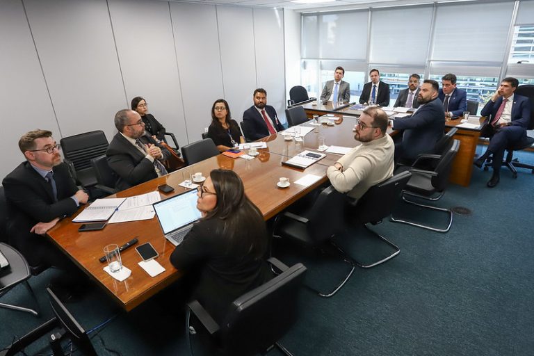 CNJ e OAB discutem ações contra golpe do falso advogado