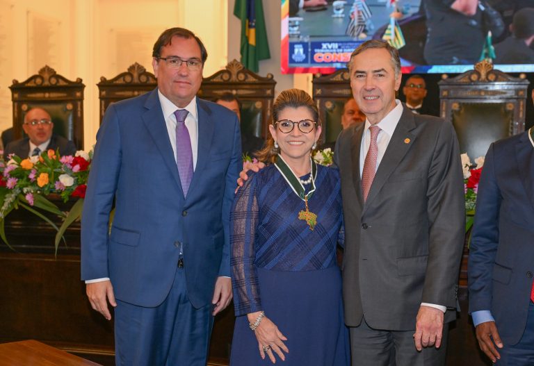 Desembargadora Nélia Caminha Jorge é homenageada durante o XVII Encontro do Consepre, em Salvador