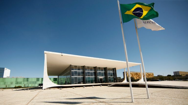 Maioria do STF condena sete réus do Núcleo 4 da trama golpista