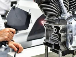 Aptidão no momento da dispensa não afasta direito de auxiliar industriário à estabilidade