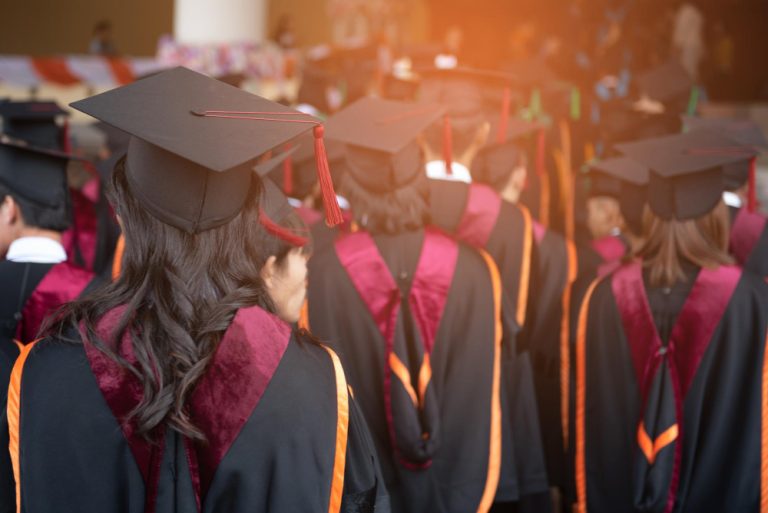 Estudante deve ser indenizada por falha na cerimônia de colação de grau