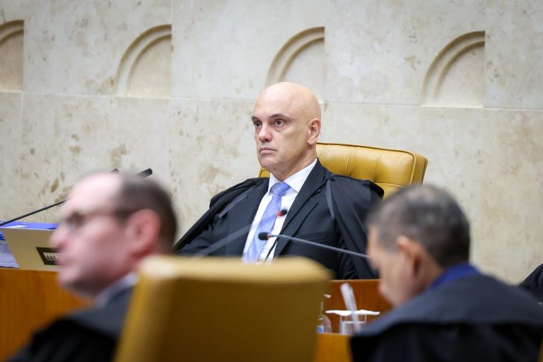 Moraes assume presidência temporária do STF