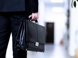 OAB não pode vincular acesso a registro de advogado para inscrição suplementar a anuidades atrasadas