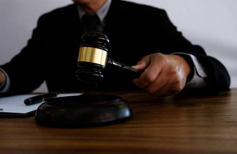 Não é razoável que quem cumpre uma sentença depois tente recorrer; o ato é de resistência sem causa