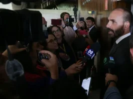 Por unanimidade, STF torna Eduardo Bolsonaro réu por atuação nos EUA