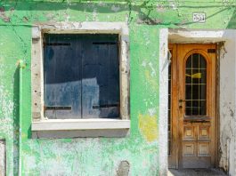 STJ: entrada sem justa causa em domicílio torna prova ilegal