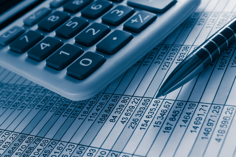 Sem danos morais: exibição de dívida para negociação no Serasa dispensa notificação prévia