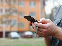 Zelador que ameaçou moradores em mensagens anônimas tem justa causa confirmada