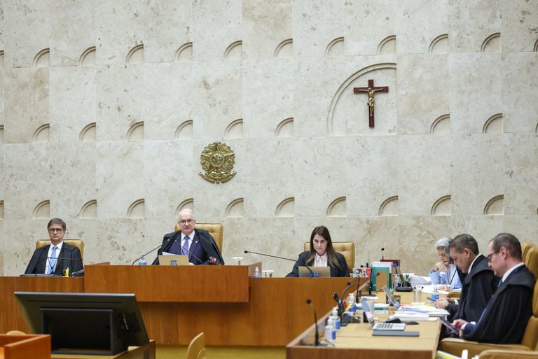 Presidente do STF faz apelo por ação coordenada contra escalada da violência de gênero