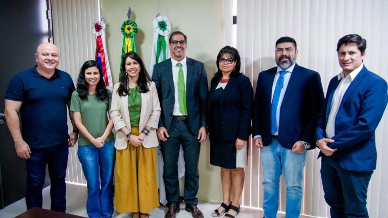 DPE-AM recebe representante da APT e debate prevenção à tortura no sistema prisional