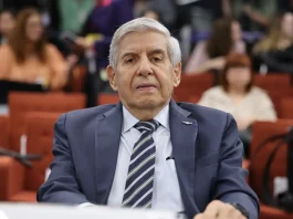 Moraes dá mais tempo para PF entregar perícia no general Heleno