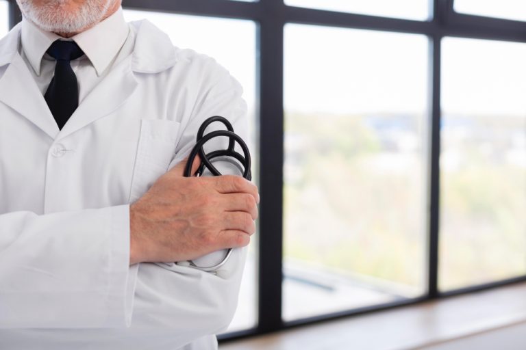 Justiça Federal suspende processo seletivo de residência médica no Amazonas