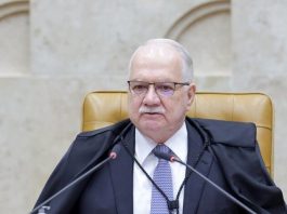 Judiciário precisa ser estável e transparente para sustentar a democracia, afirma Fachin