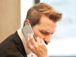 Consumidor terá linha restabelecida e receberá indenização por cancelamento irregular