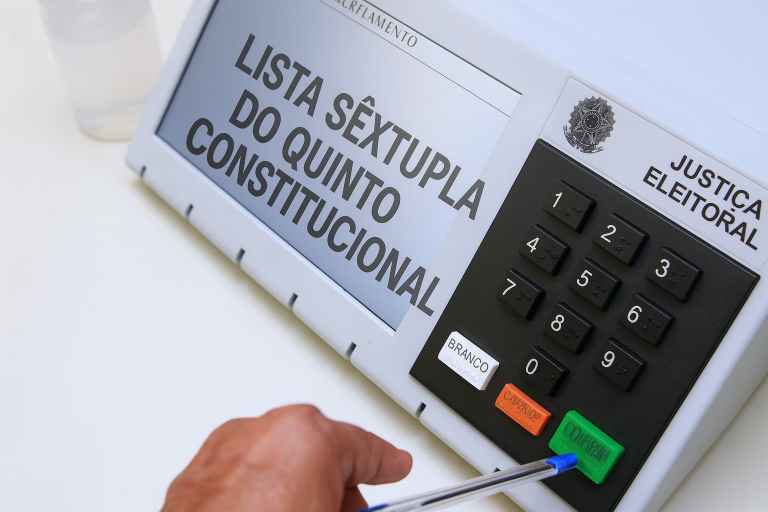 OAB-AM divulga suspensão da consulta para formação da lista sêxtupla do Quinto Constitucional