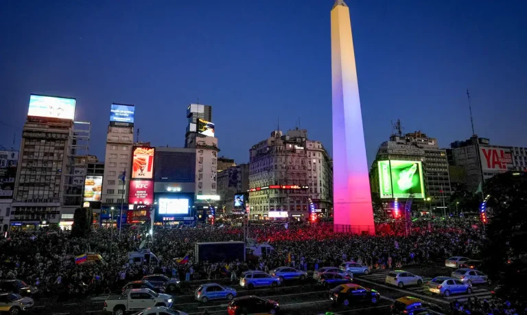 O preço Trump: oposição venezuelana celebra queda de Maduro, mas teme transição tutelada