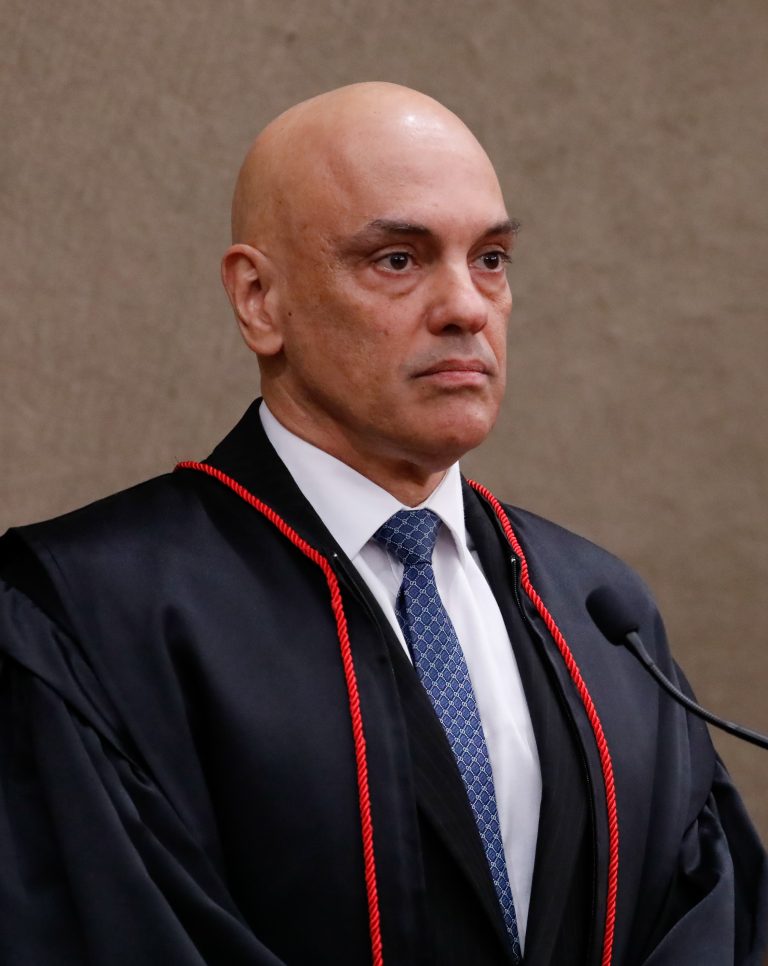 Moraes nega encontro com ex-presidente do BRB na casa de Vorcaro
