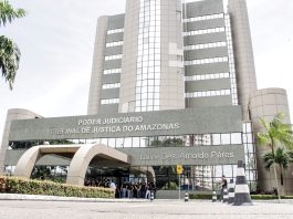 Provas envenenadas: Sem suspeita, busca veicular é ilícita, decide Justiça ao absolver réu por porte de arma