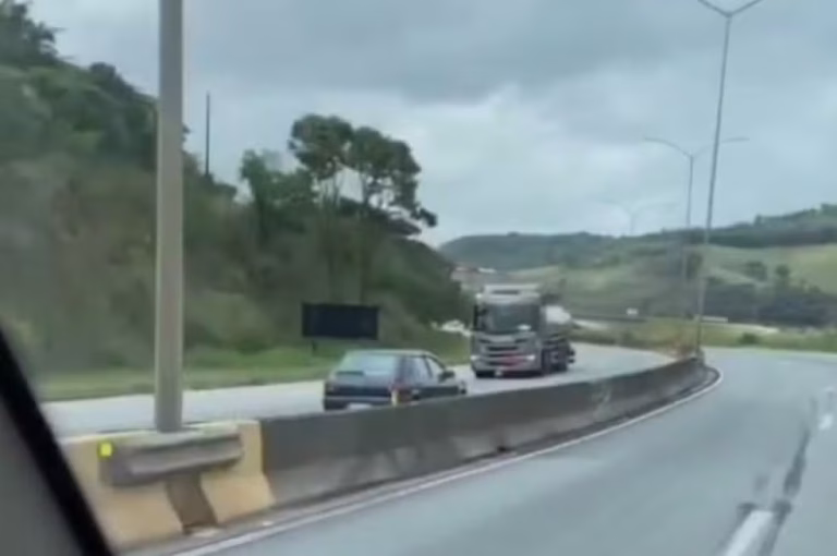 Invasão de contramão na rodovia: Estado não responde pelos danos sem prova de omissão específica