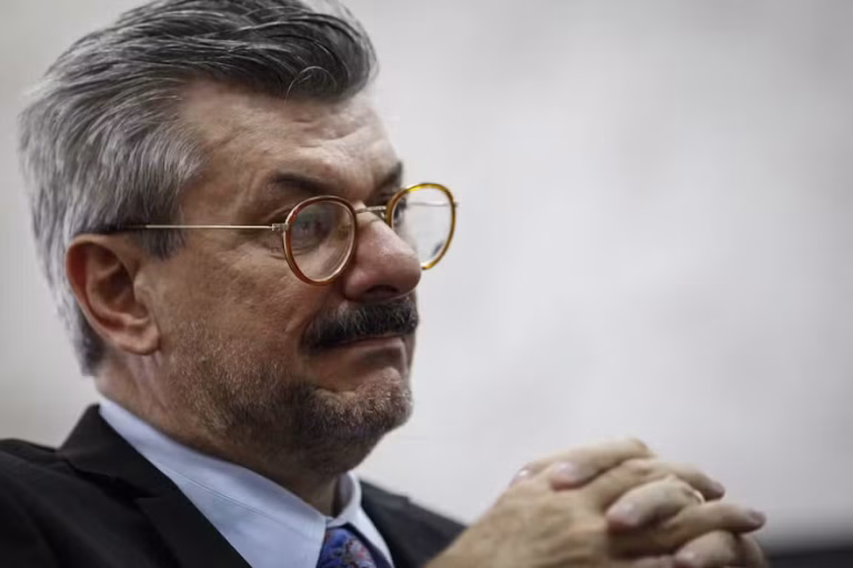 STJ instaura sindicância para apurar denúncia de assédio sexual contra ministro