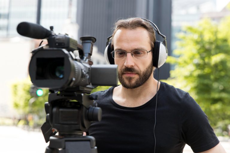 TRT-9 reconhece duplo contrato de radialista e não apenas acúmulo de funções