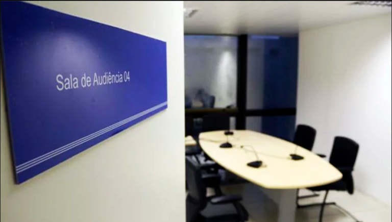 Turma Recursal afasta contrato e condena seguradora por descontos indevidos em aposentadoria