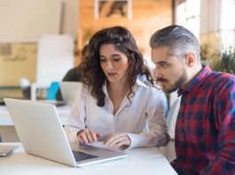 Empresas têm até este sábado para enviar dados salariais por gêneros