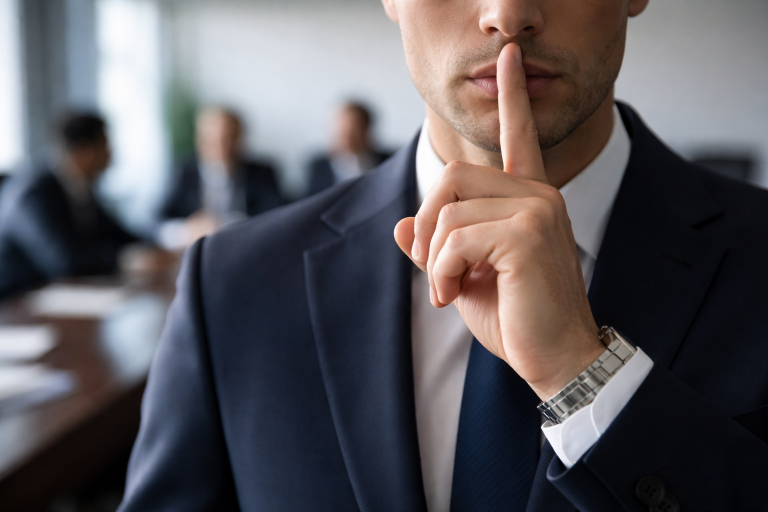 Silêncio corporativo marca reação à ordem do STF sobre penduricalhos