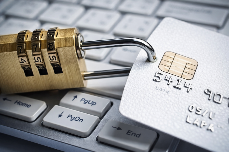 Mecanismo automático de antifraude não justifica bloqueio de conta essencial ao negócio, decide Justiça