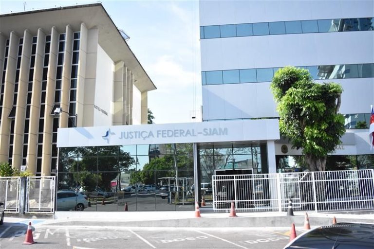 Regime disciplinar não se aplica a atos praticados por servidor cedido no exercício de cargo político