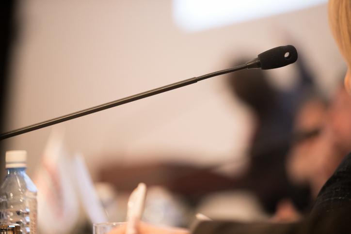 Advogada que pediu julgamento presencial e não fez sustentação oral consegue afastar multa