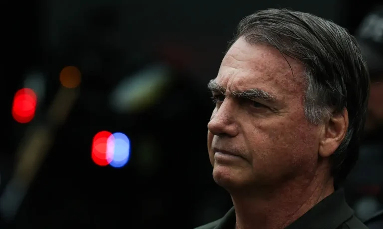 STF tem maioria para negar novamente prisão domiciliar de Bolsonaro