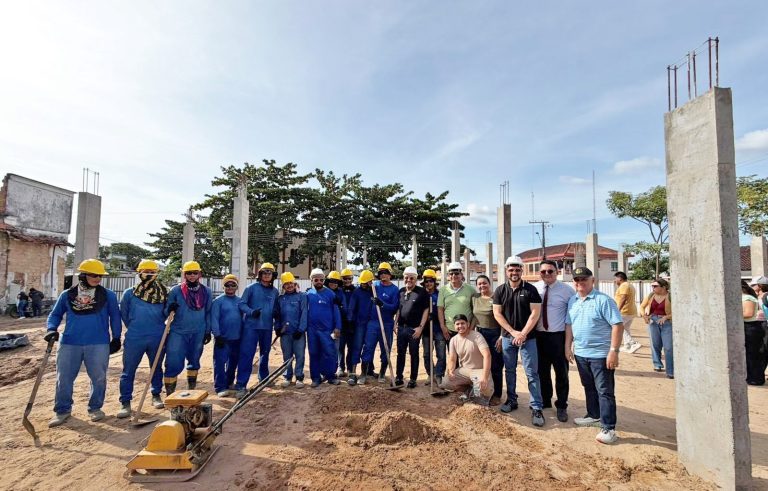 Interior do Amazonas terá 13 novos fóruns; presidente do TJAM acompanha execução das obras