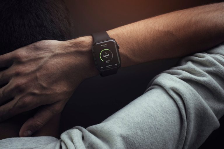 TJSC mantém falta grave para apenado flagrado com smartwatch com chip em presídio