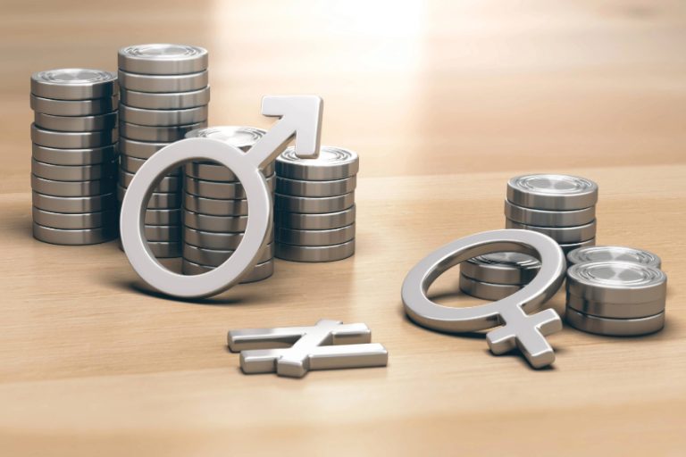 Gerente de banco que ganhava 22% a menos que colega homem deve receber diferenças salariais e indenização