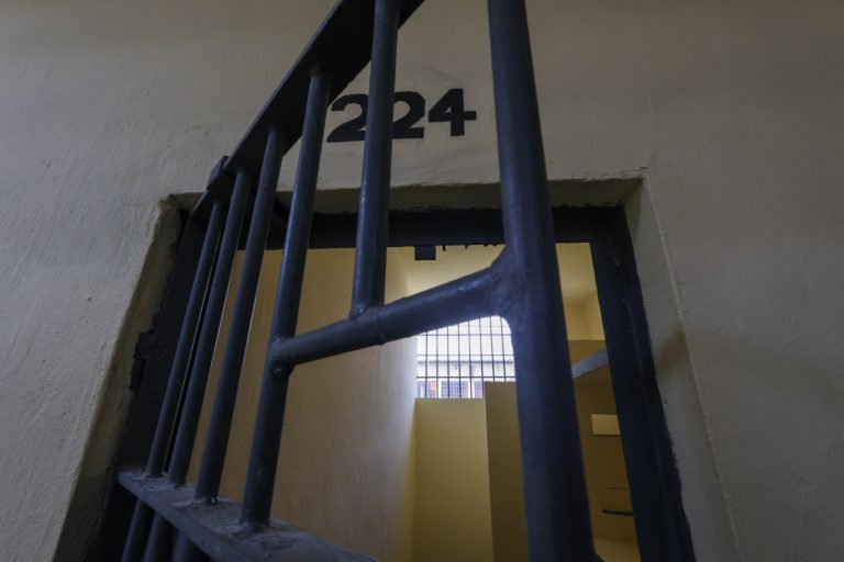 Justiça dá 90 dias para Estado do AM apresentar lista de presos com deficiência no sistema prisional