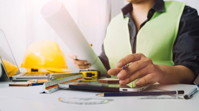 TST: Empresa é condenada por usar nome de engenheira em laudos técnicos sem autorização